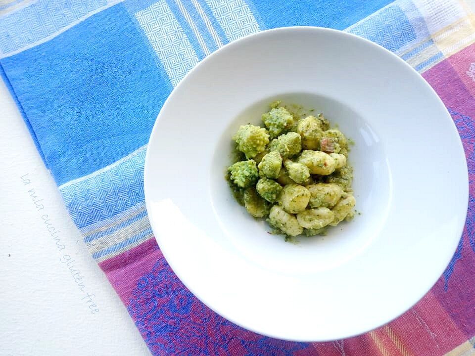 Gnocchi con broccoli romani