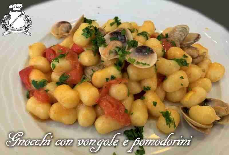 Gnocchi con vongole e pomodorini