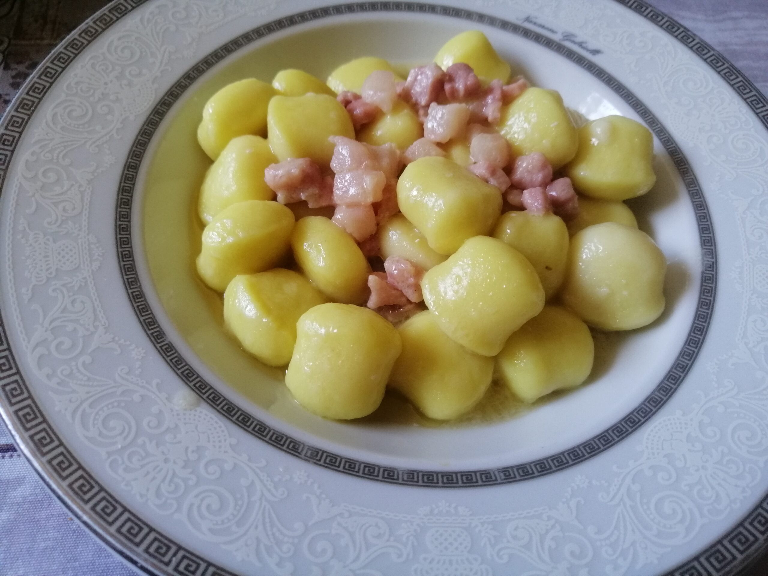 Gnocchi cremosi con pancetta