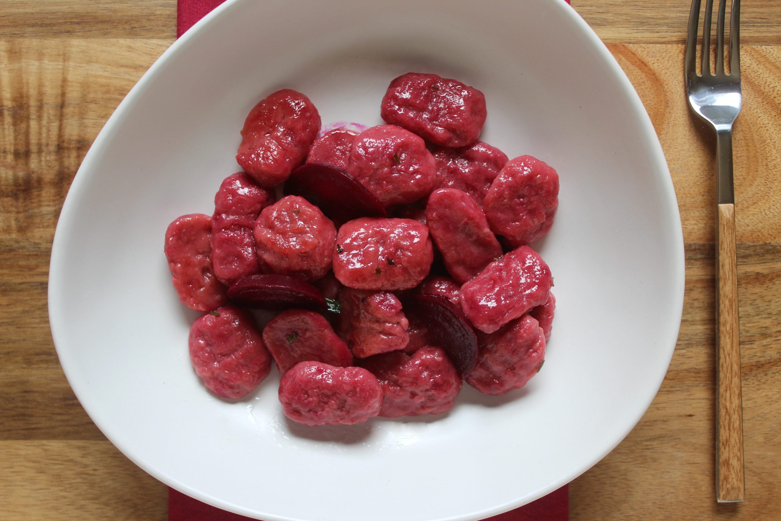 Gnocchi di barbabietola
