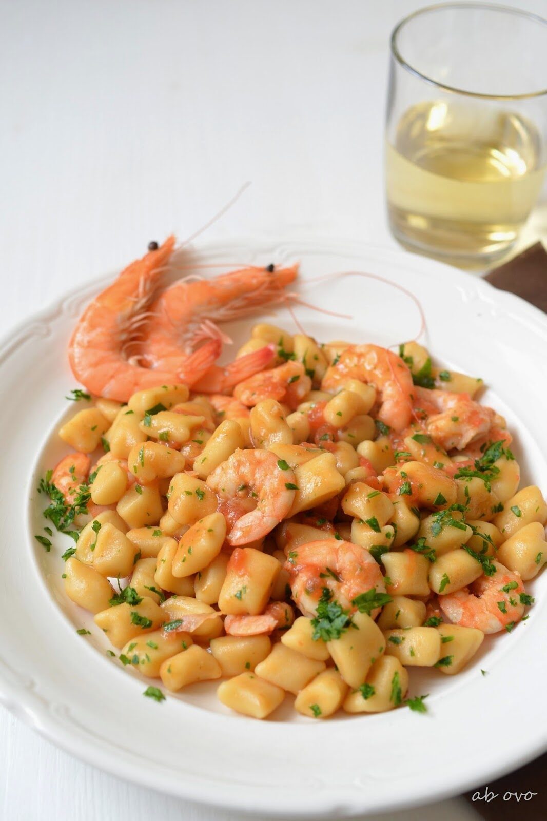Gnocchi di ceci con sugo speziato ai gamberi
