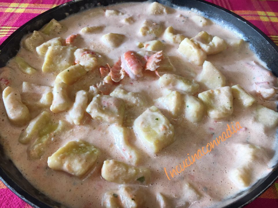 Gnocchi di patate con crema di scampi
