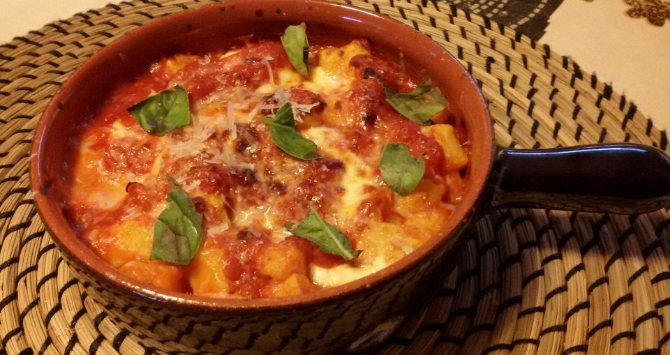 Gnocchi di patate con pomodoro e burrata