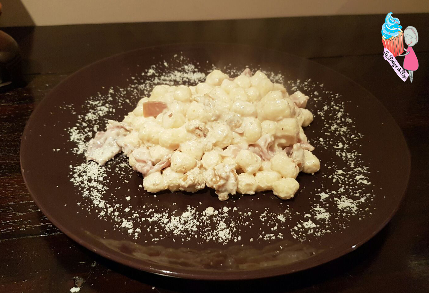 Gnocchi di patate con speck noci e robiola