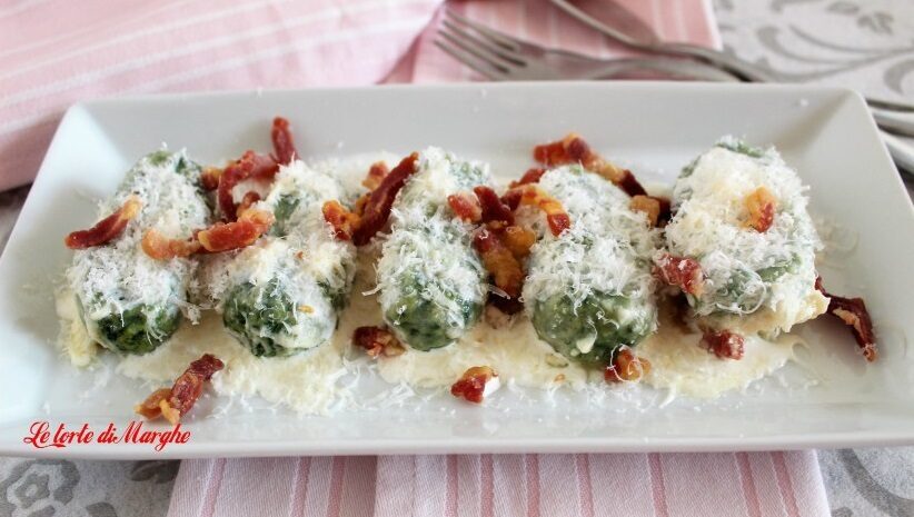 Gnocchi di ricotta con fonduta di formaggio i “gnudi”
