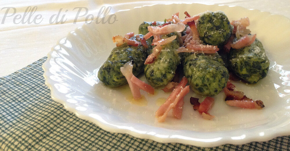 Gnocchi di ricotta e spinaci con speck croccante