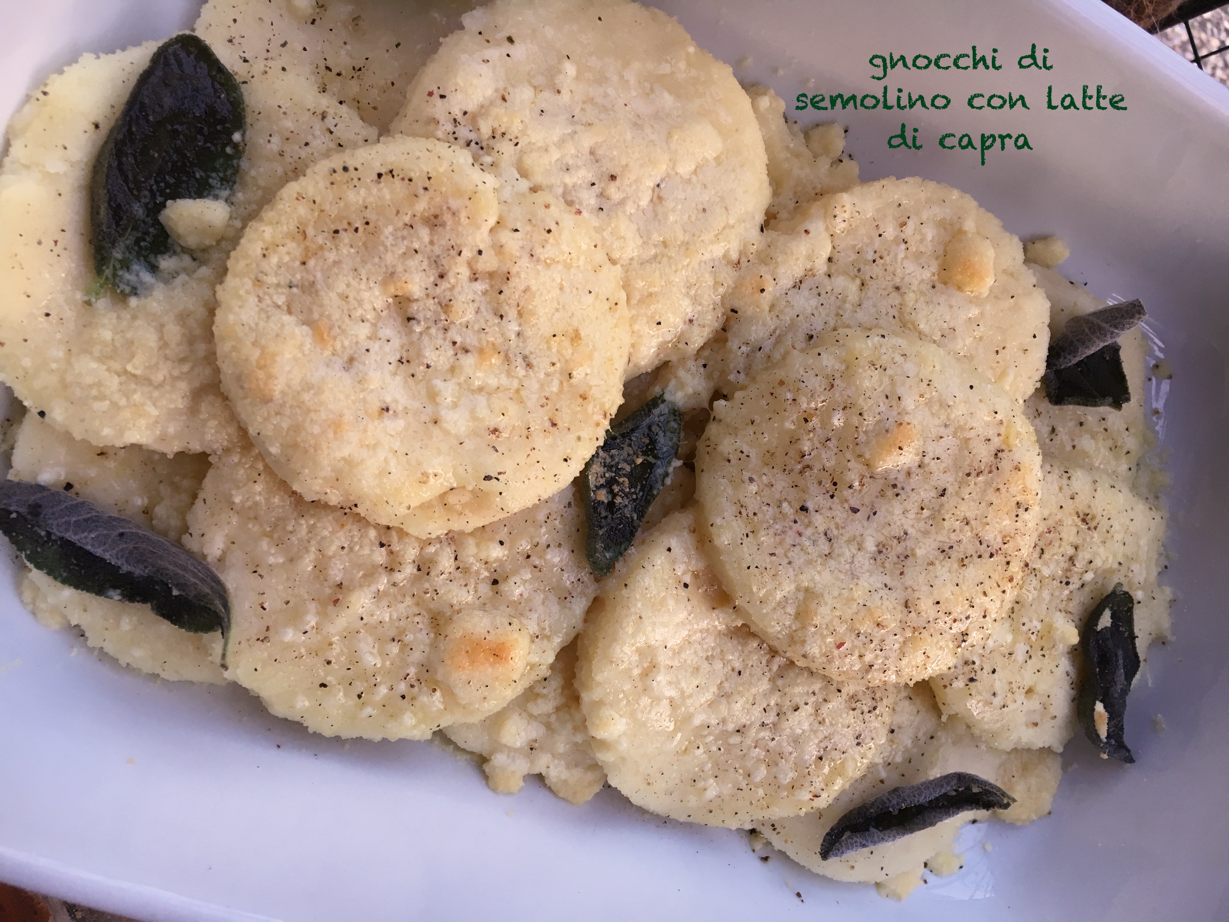 Gnocchi di semolino con latte di capra