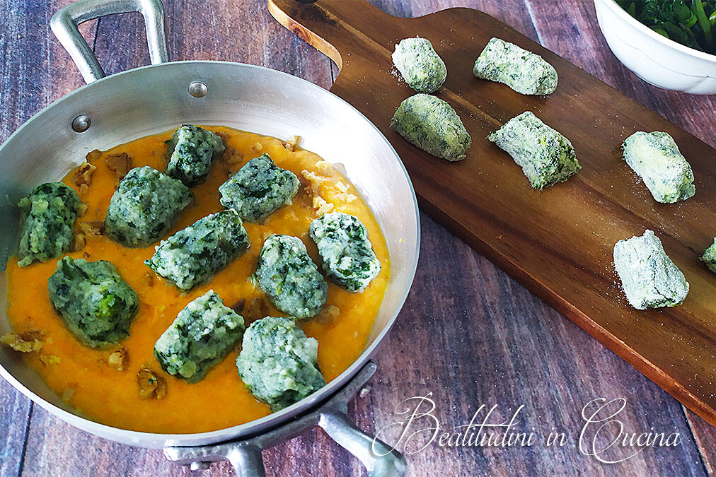 Gnocchi di spinaci su crema di zucca alla curcuma