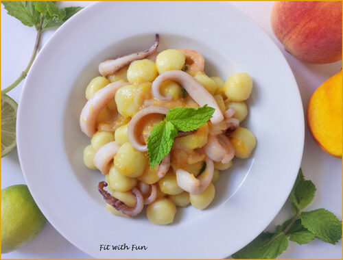 Gnocchi fruttati e profumati con calamari