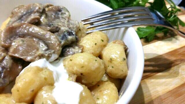 Gnocchi funghi e panna
