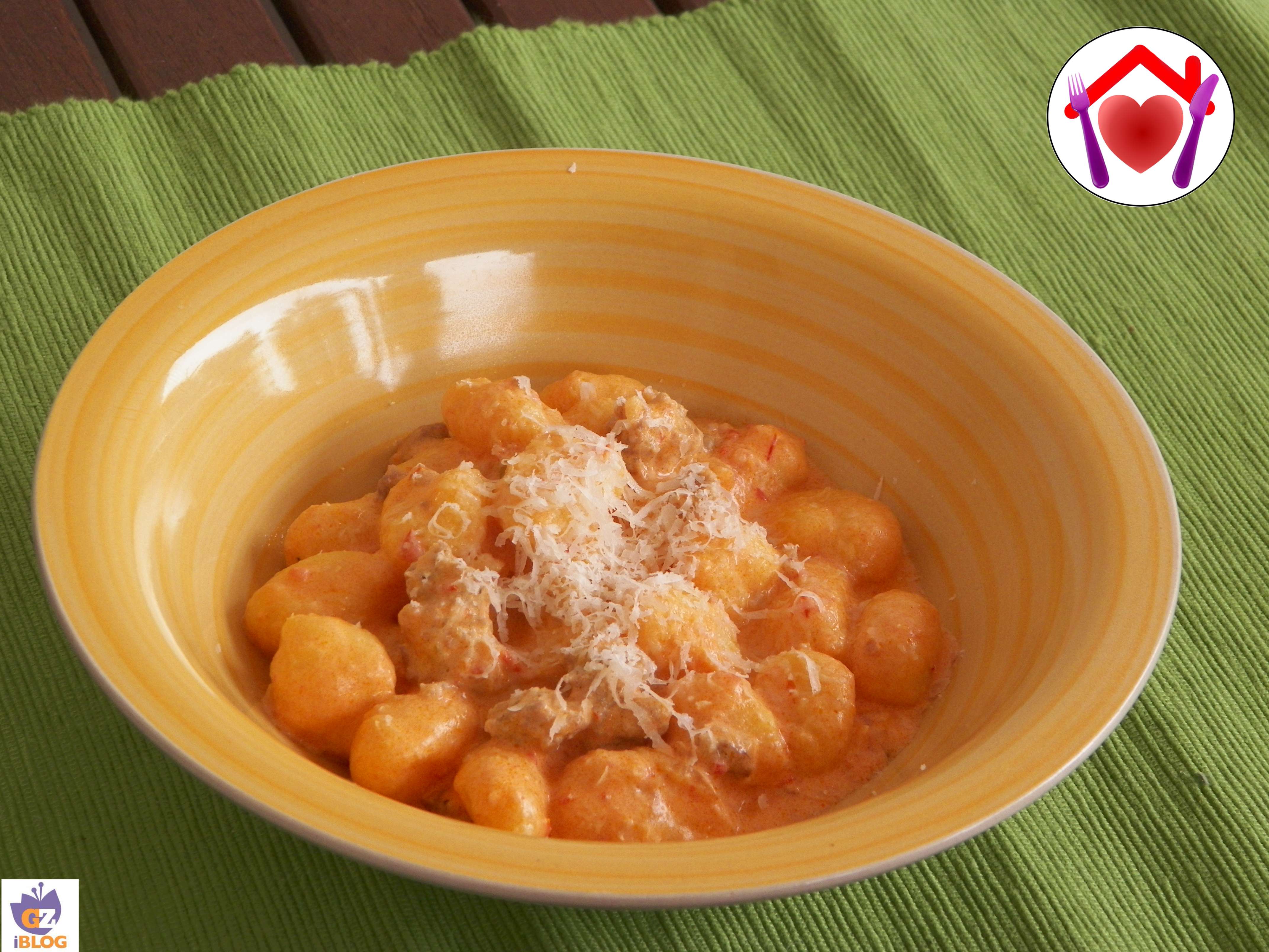 Gnocchi in salsa rosa