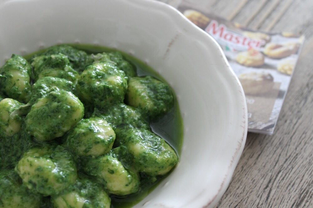 Gnocchi master mamma emma alla crema di rucola e gorgonzola