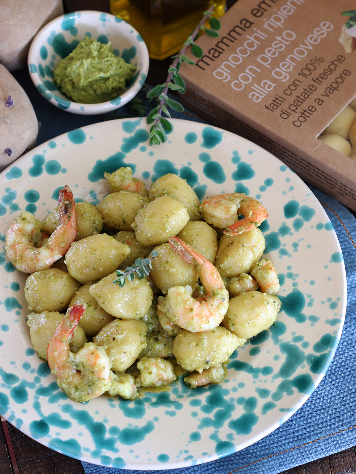 Gnocchi ripieni con pesto e mazzancolle