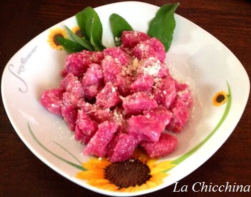 Gnocchi rossi (con barbabietola)