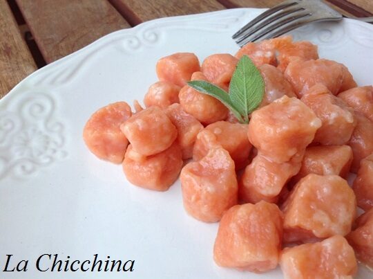 Gnocchi rossi (con il concentrato di pomodoro)