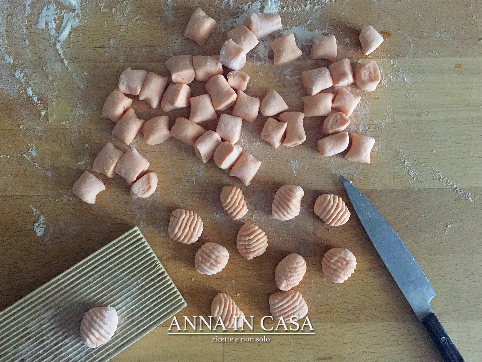 Gnocchi rossi di patate e concentrato di pomodoro