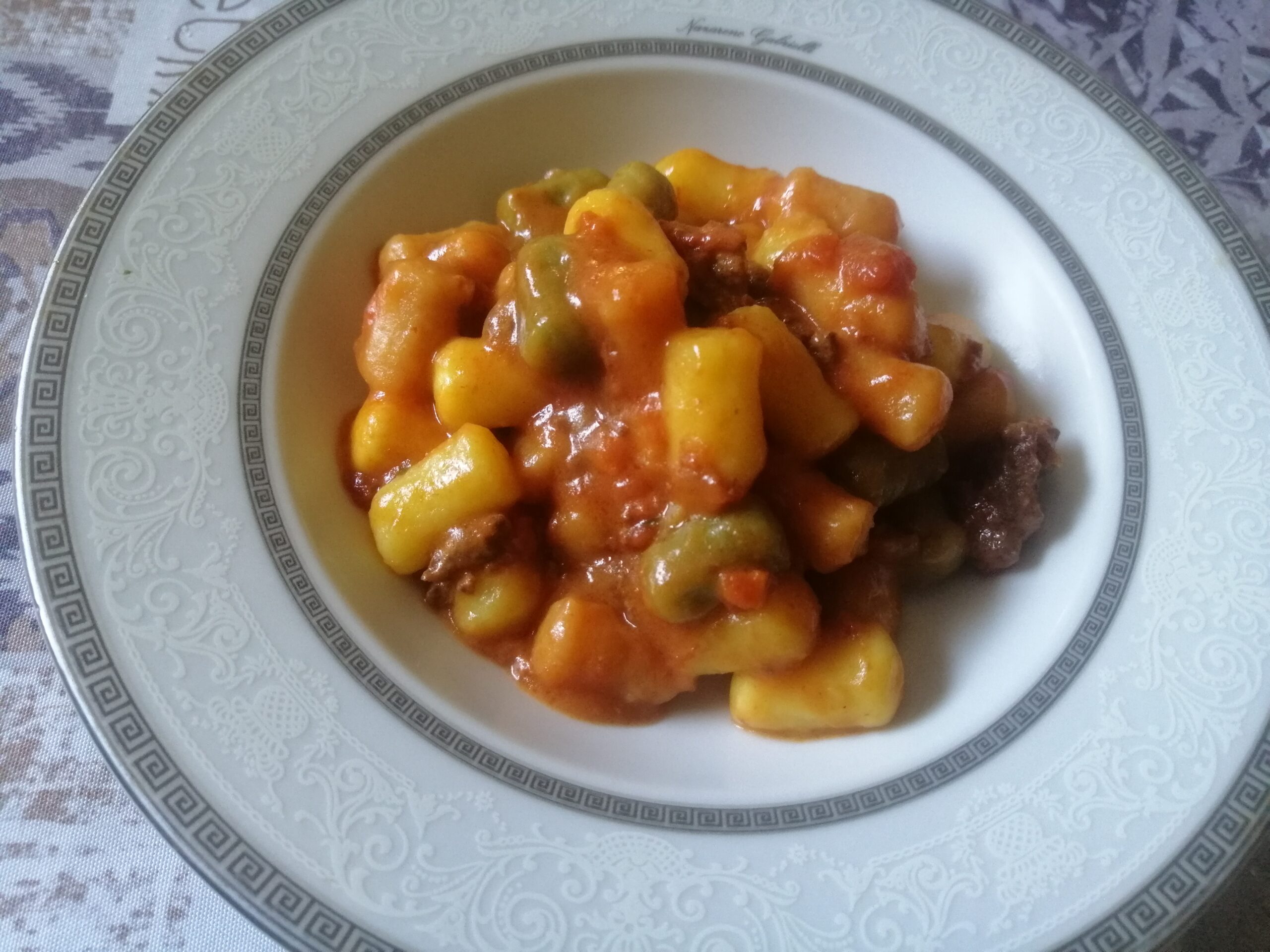 Gnocchi tricolore al ragù