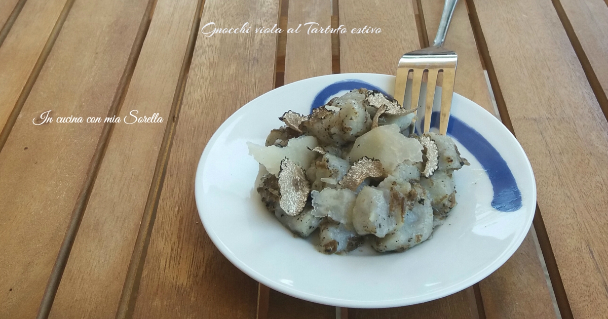 Gnocchi viola al tartufo estivo