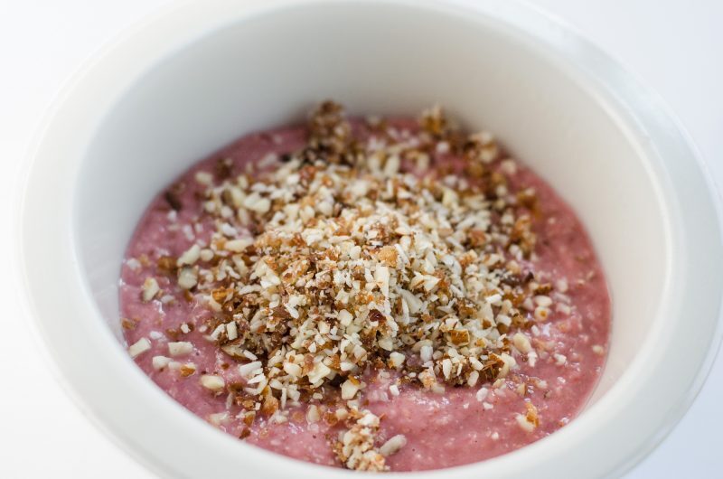 Granola crudista – muesli croccante con 3 ingredienti