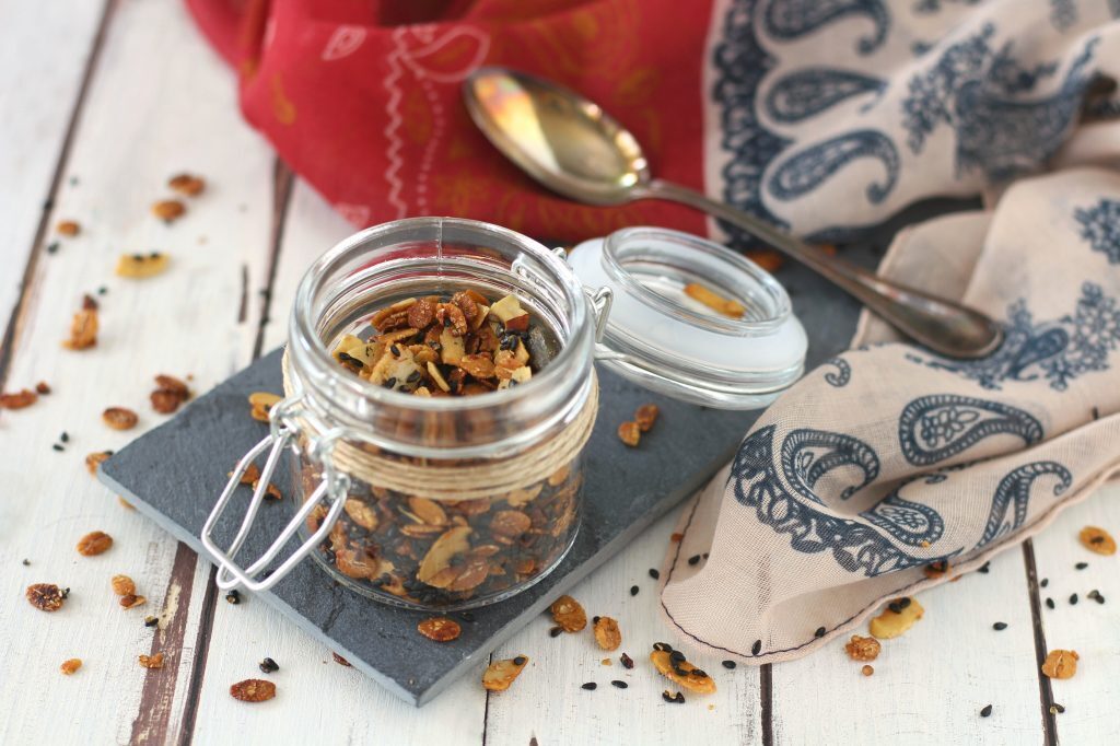 Granola salata in padella ricetta veloce