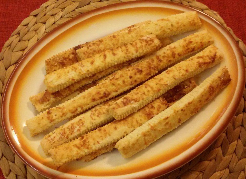 Grissini al parmigiano