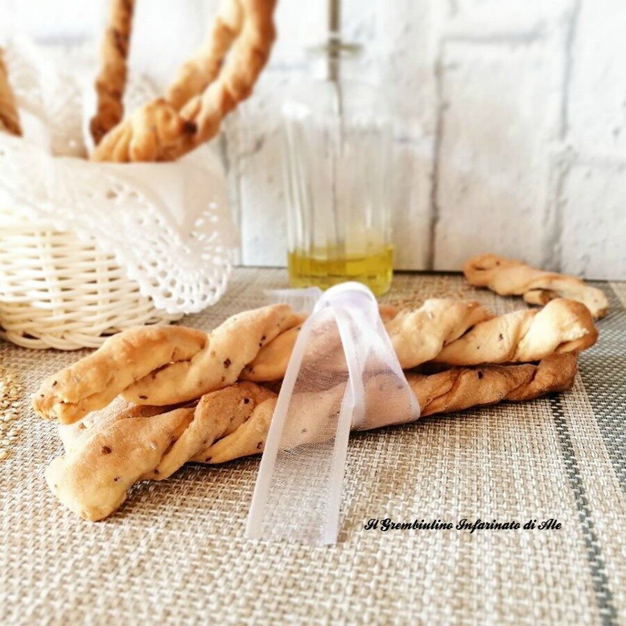 Grissini al sesamo con esubero di pasta madre