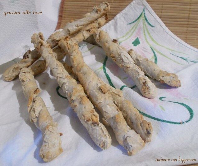 Grissini alle noci – lievito madre