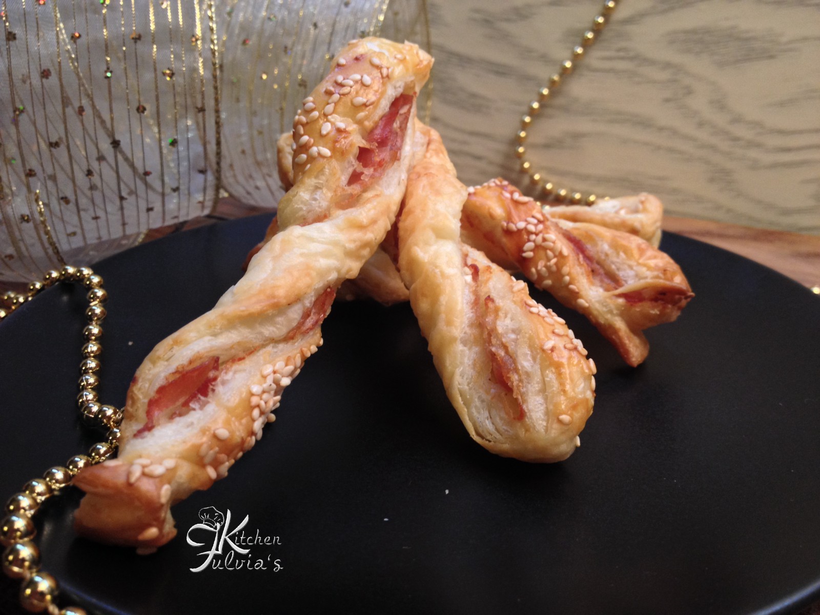 Grissini di sfoglia con pancetta