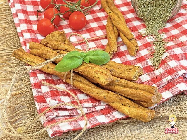 Grissini fatti in casa gusto pizza