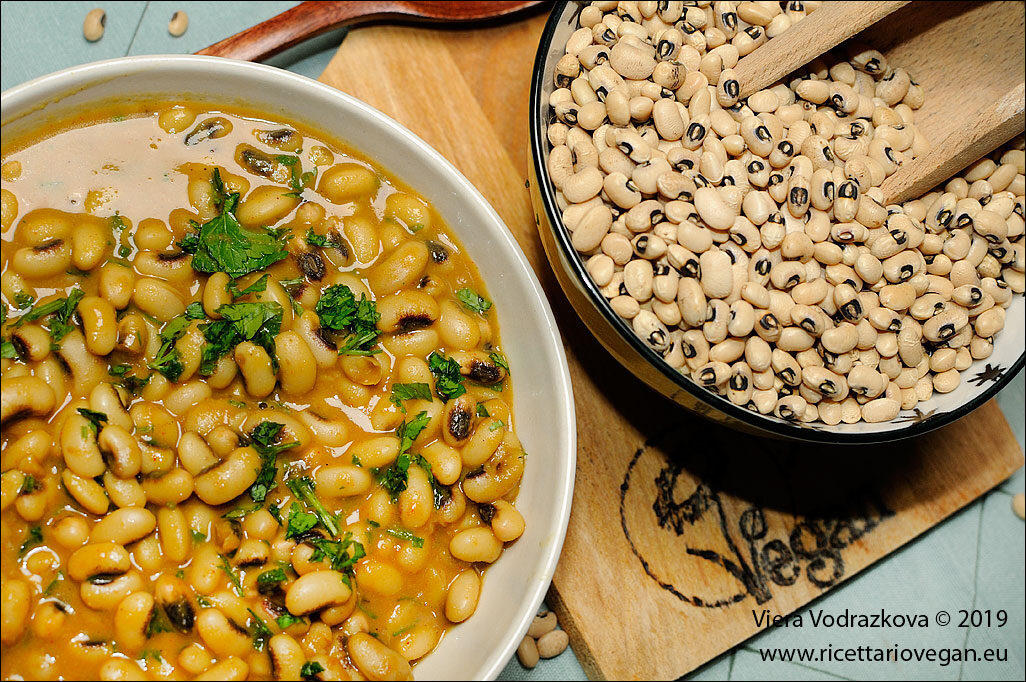 Gujarati chawli curry – curry con fagioli dall’occhio