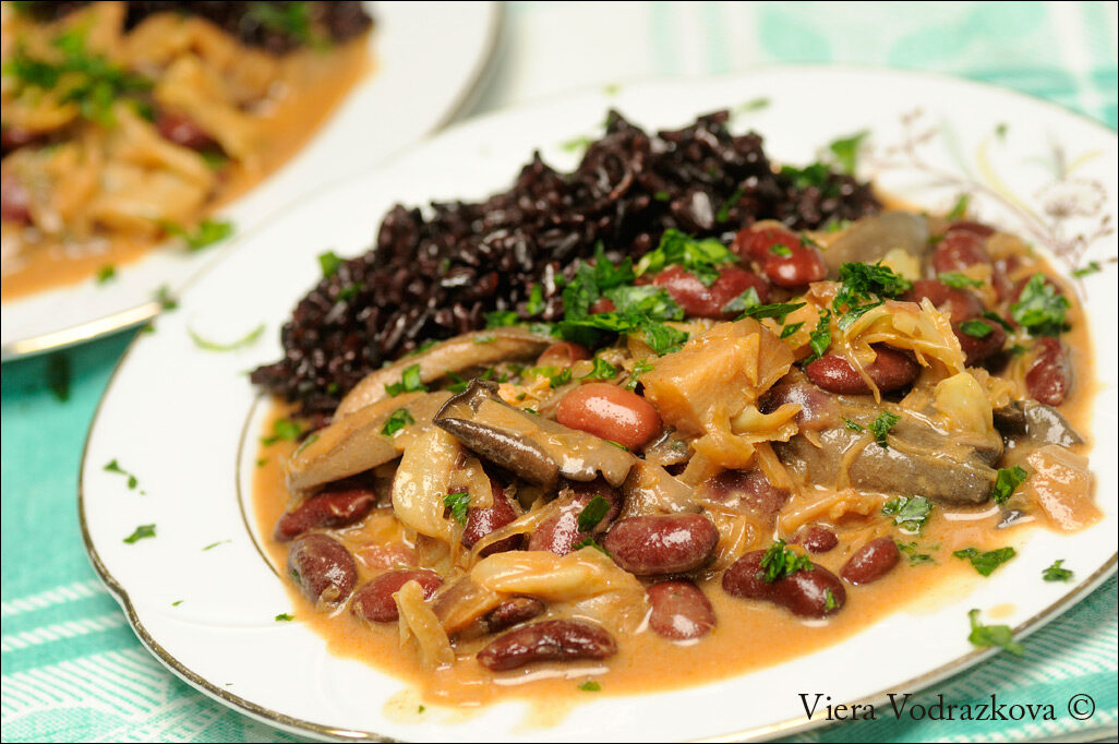 Gulash di pleurotus con nerone senza glutine