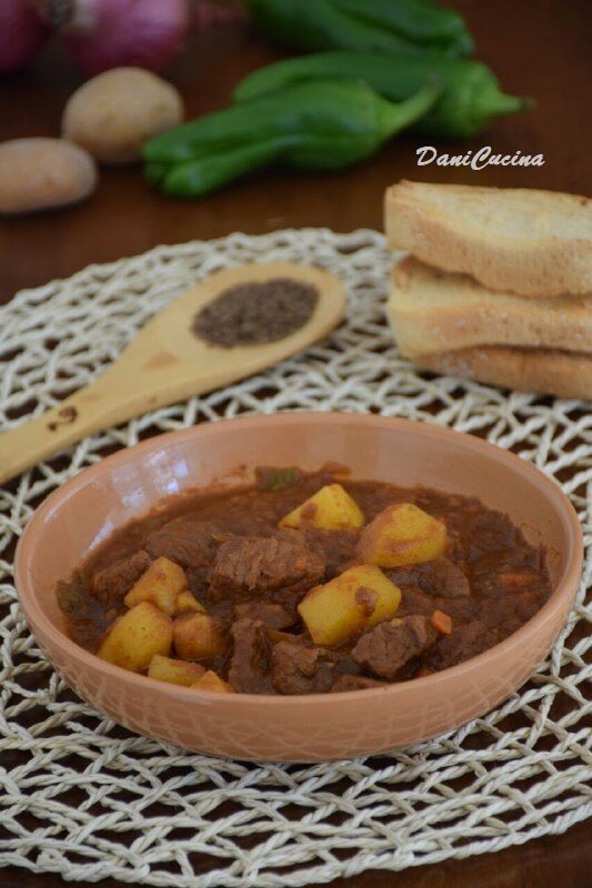 Gulash ungherese