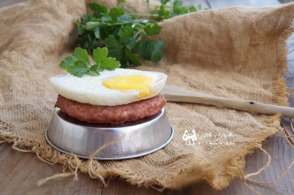 Hamburger alla bismarck