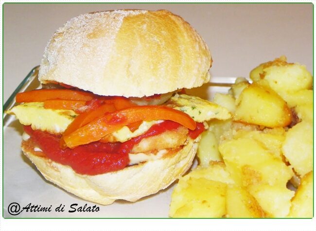 Hamburger con pollo frittata e carote