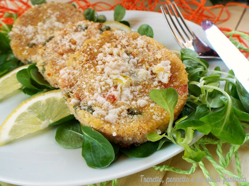 Hamburger di cous-cous con fagiolini, prosciutto cotto e robiol
