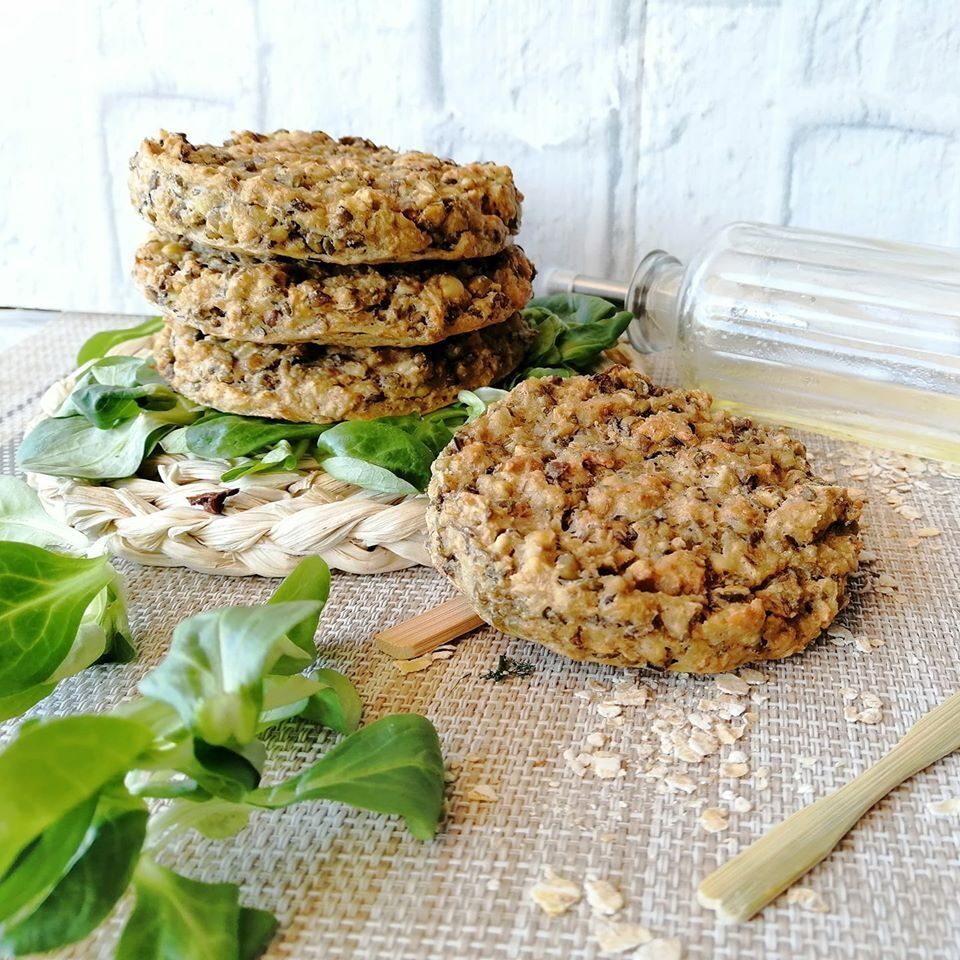 Hamburger di fagioli e fiocchi di avena