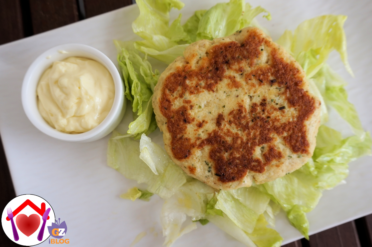 Hamburger di pollo e patate