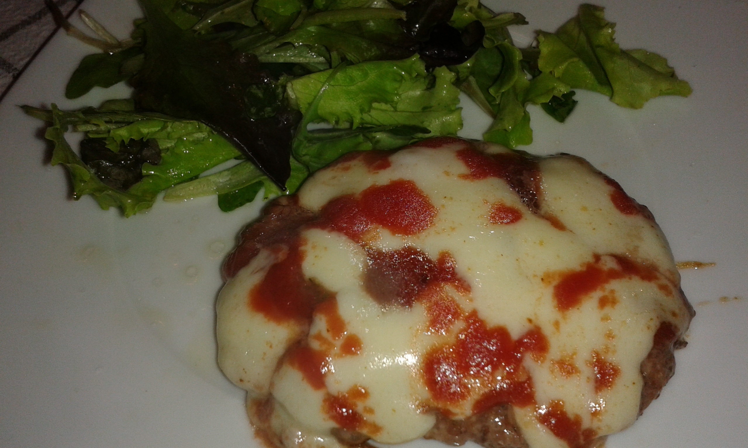Hamburger pizzaiola