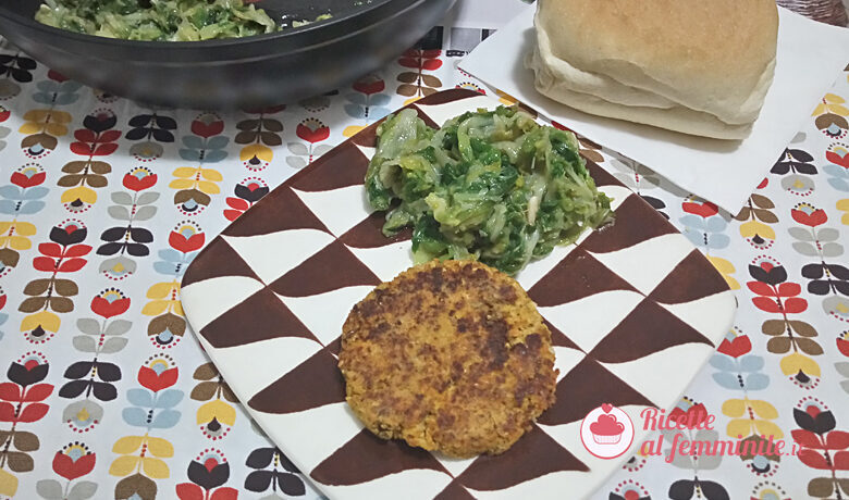 Hamburger vegan con tofu, nocciole e carote