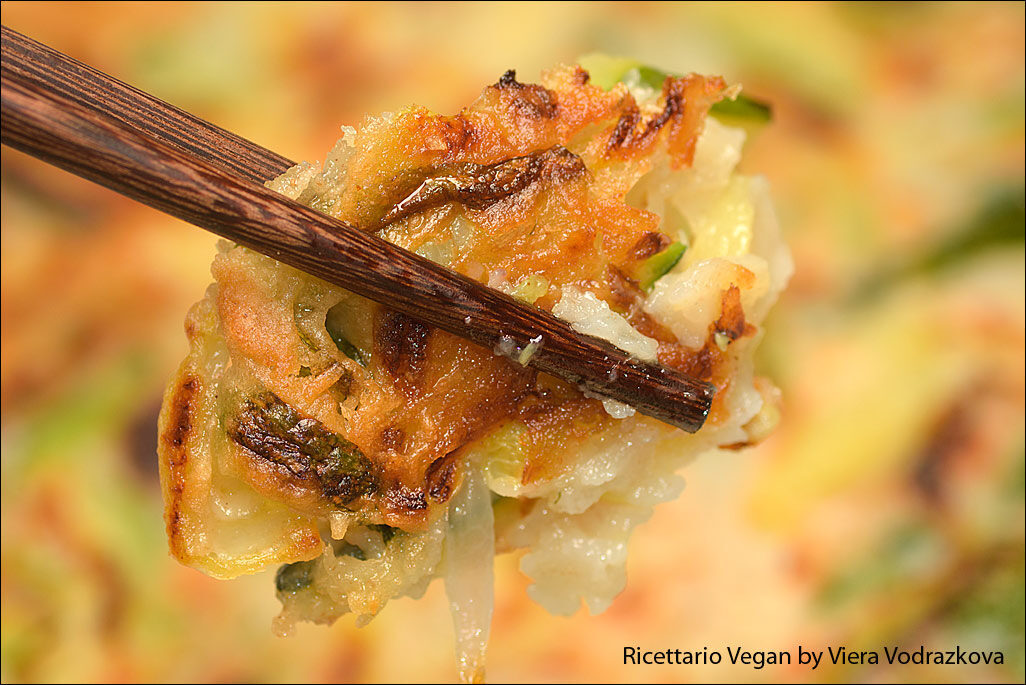 Hobak buchim pancake coreano alle zucchine