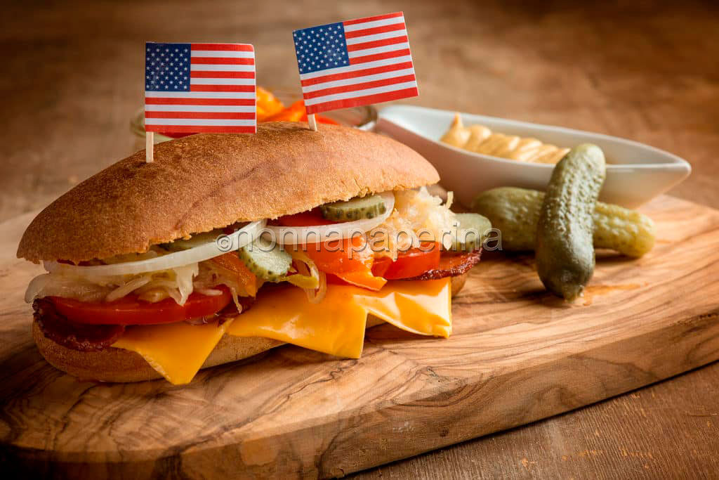 Hot dog con pancetta, un’esplosione di gusto