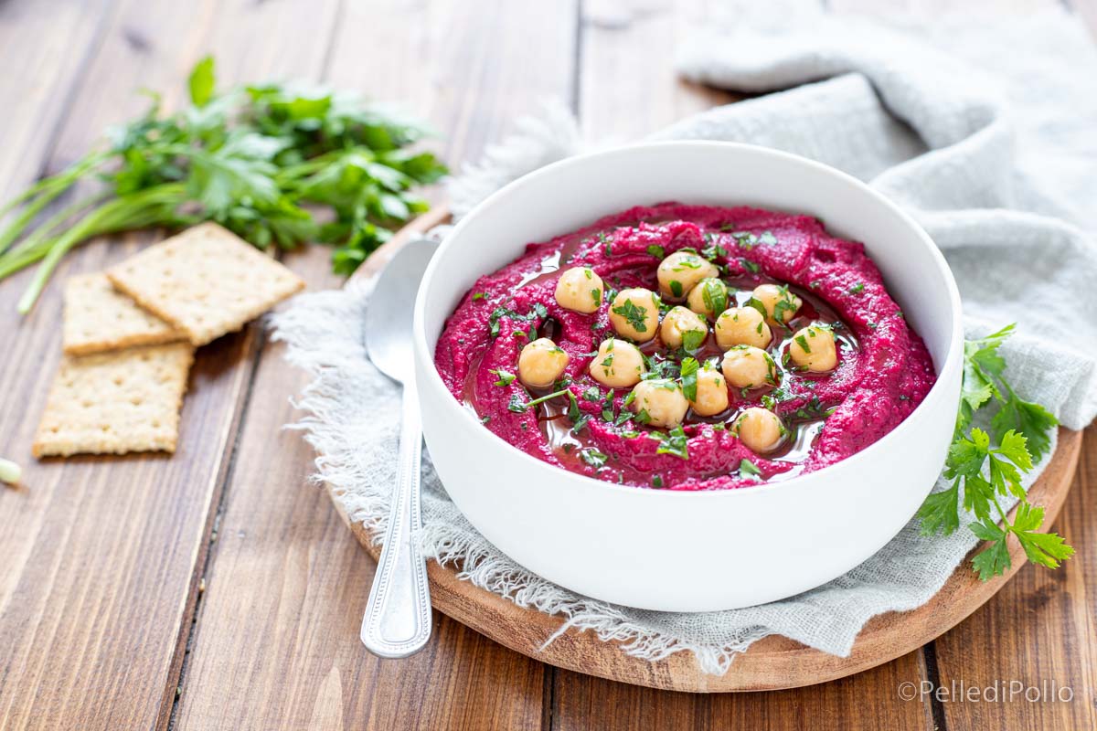 Hummus di barbabietola e ceci