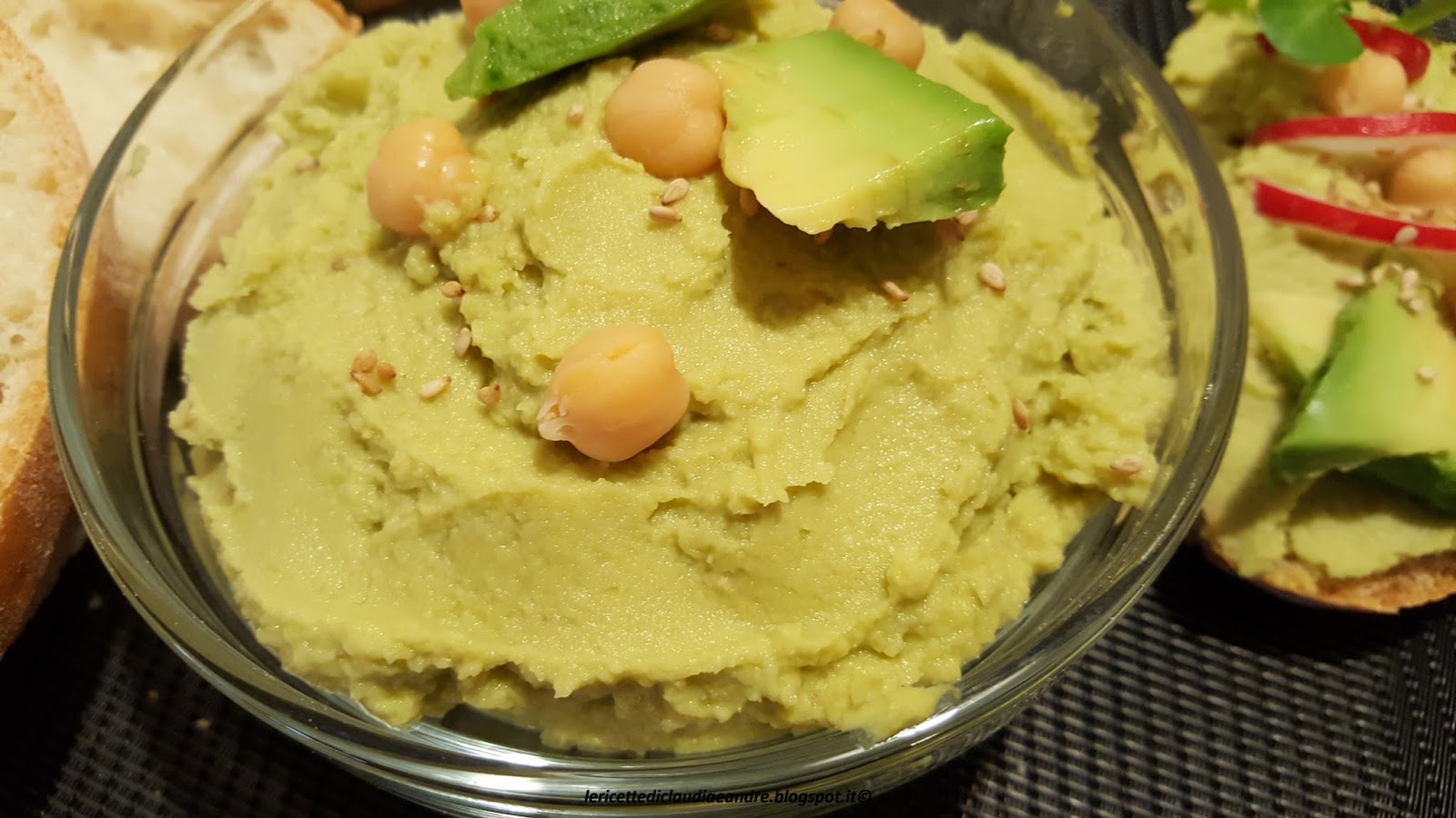 Humus di ceci e avocado, a modo mio