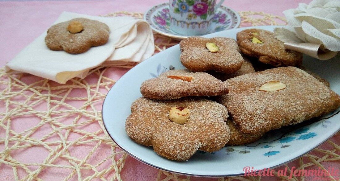 I biscotti con okara vegan e farine miste