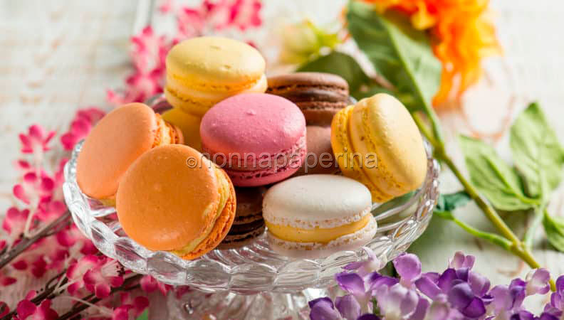 I colorati macarons ripieni di bontà… Prepariamoli!