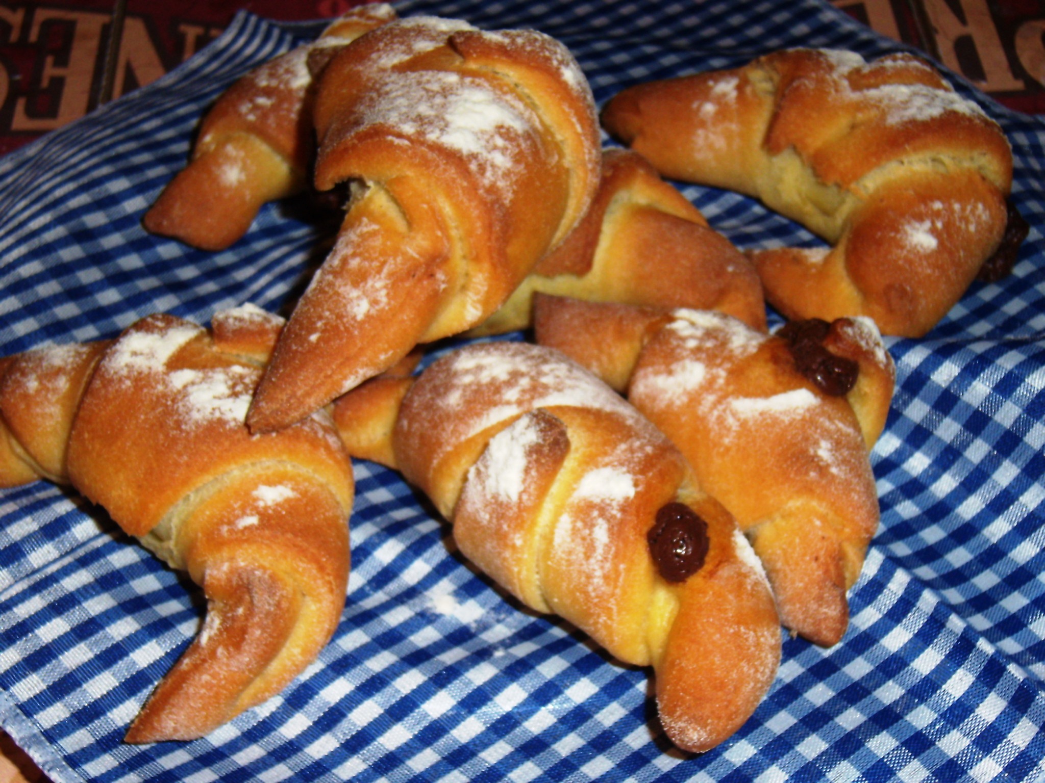 I cornetti di semola al cioccolato