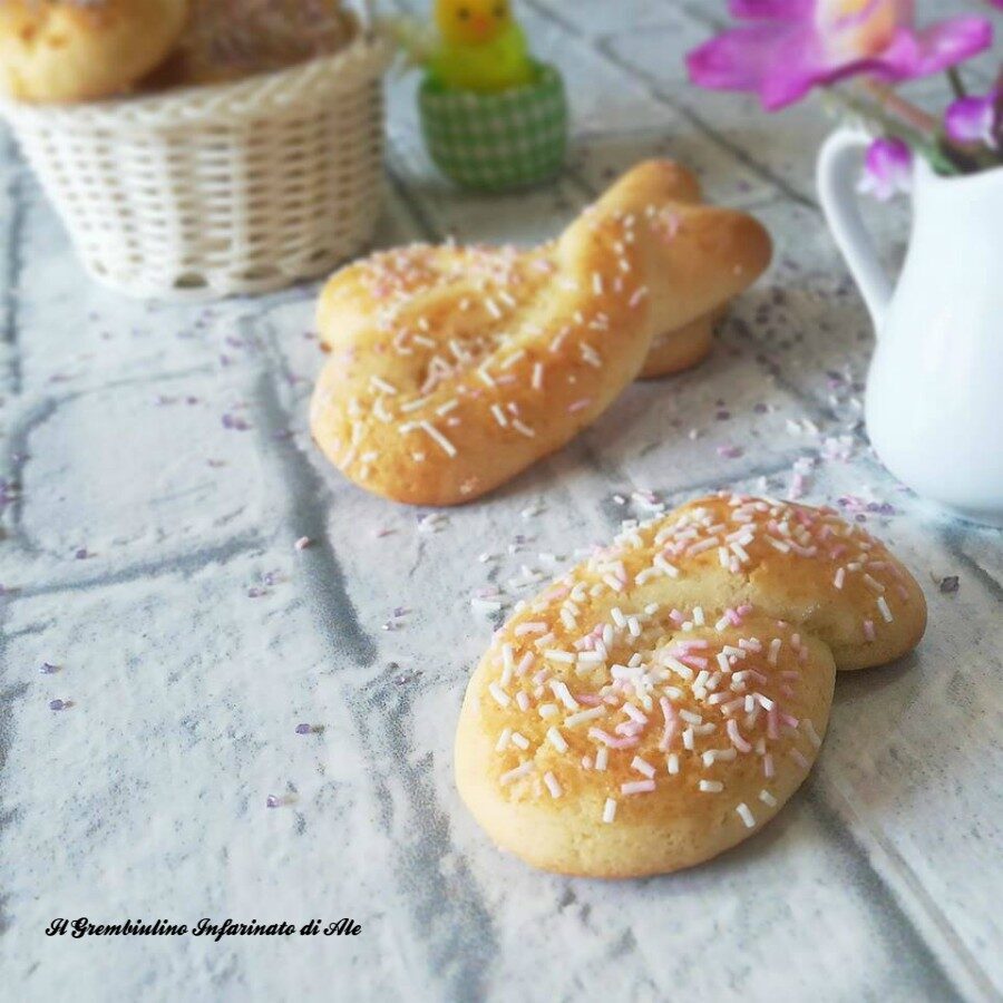 I cudduraci o biscotti calabresi pasquali