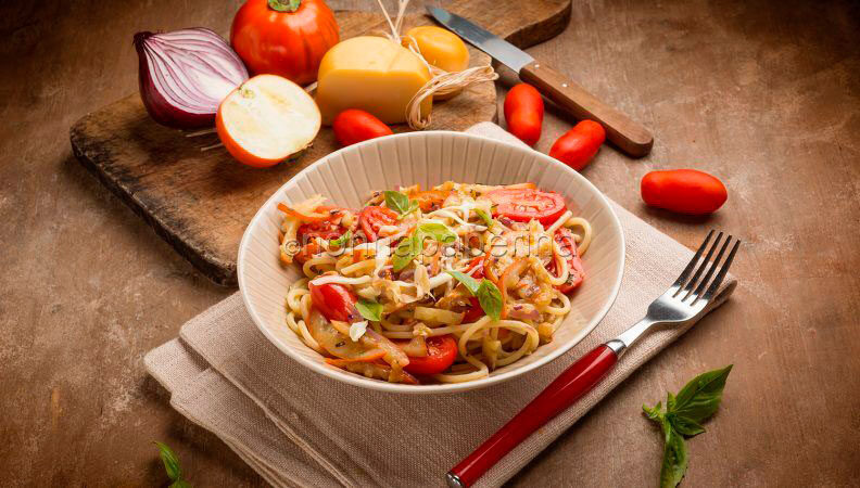 I vermicelli con melanzane rosse, scamorza e datterini…
