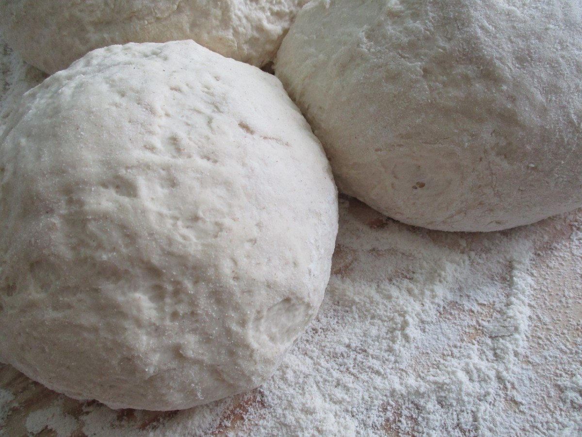 Il modo più semplice di fare il pane e la pizza naturali