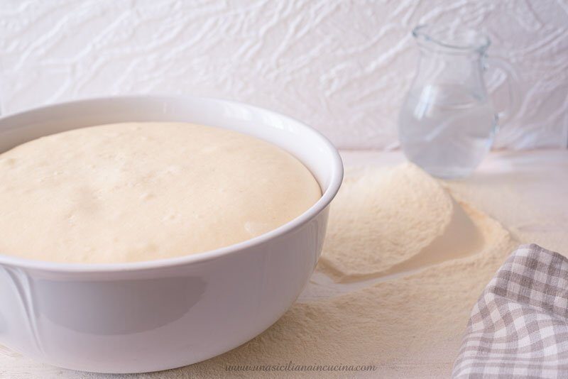 Impasto di semola per pizza